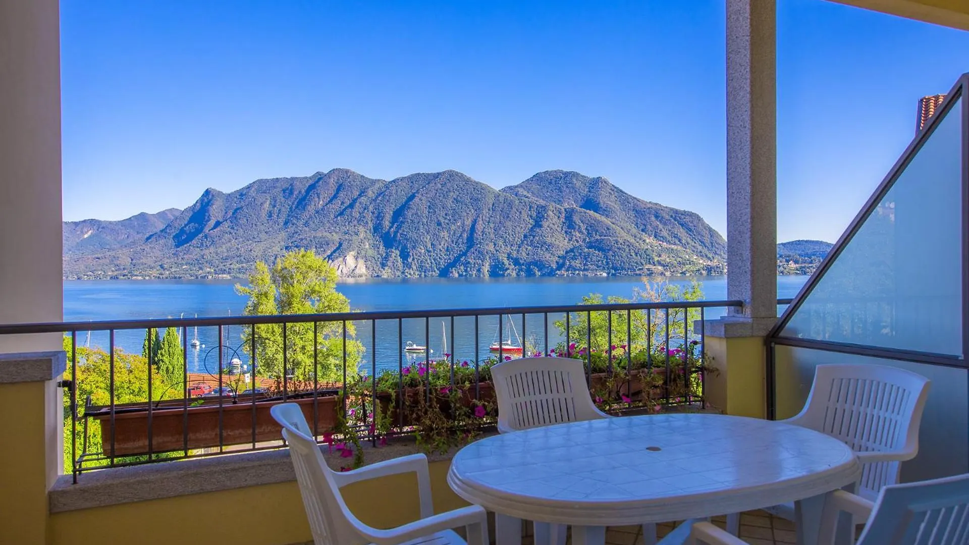 Hotel Residence Zust Verbania 3*,
