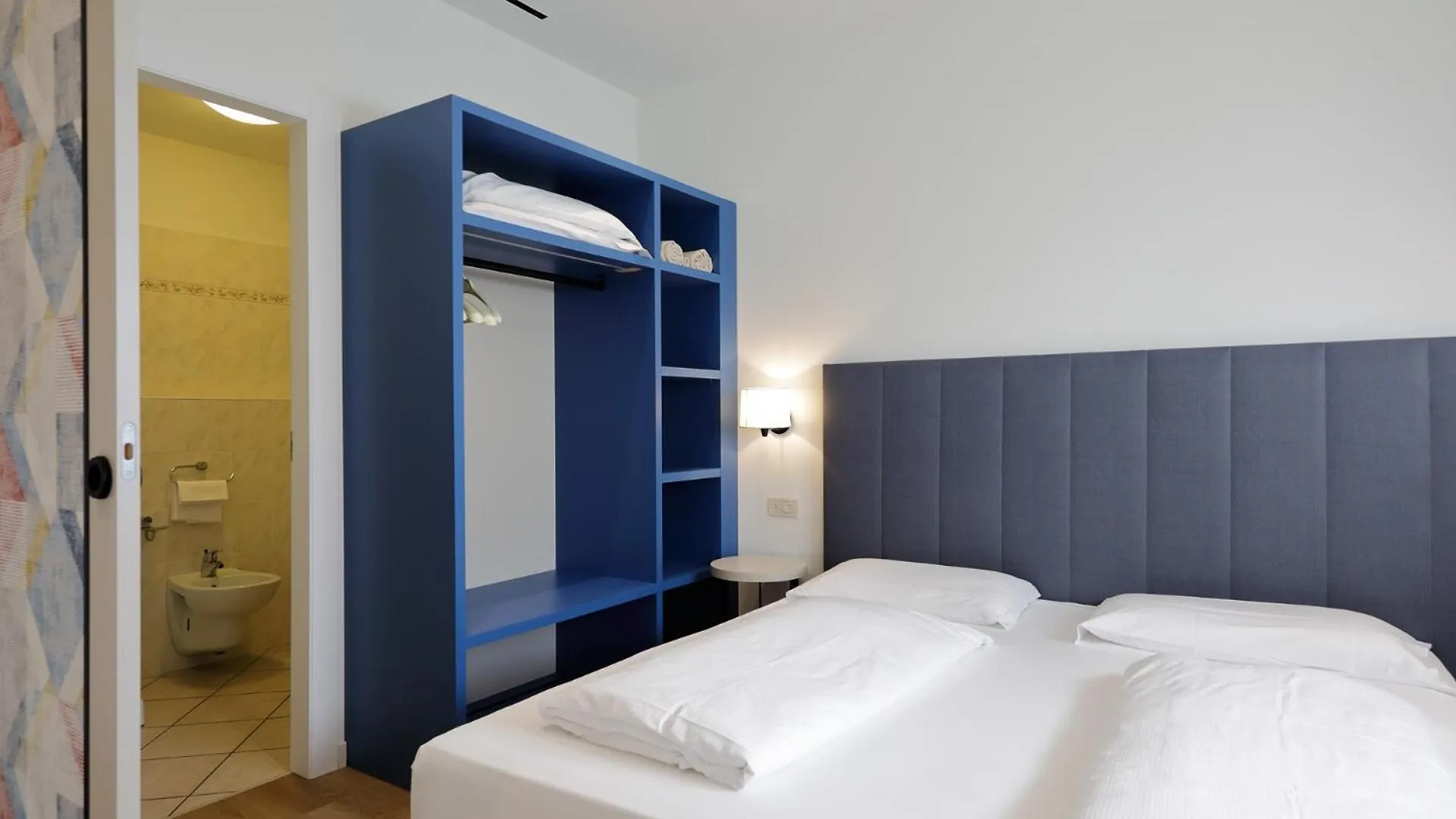 Hotel Residence Zust Verbania 3*,  Italië