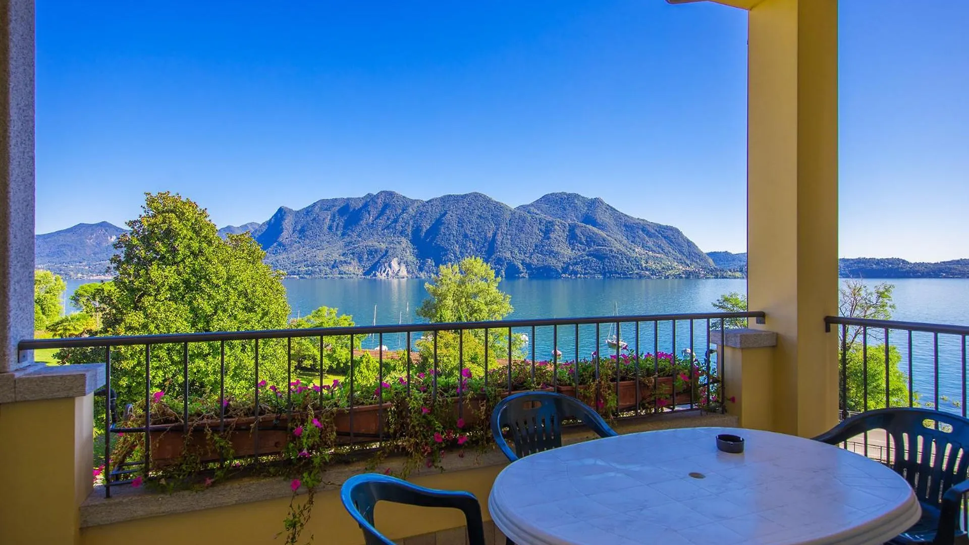 Hotel Residence Zust Verbania 3*,  Italië