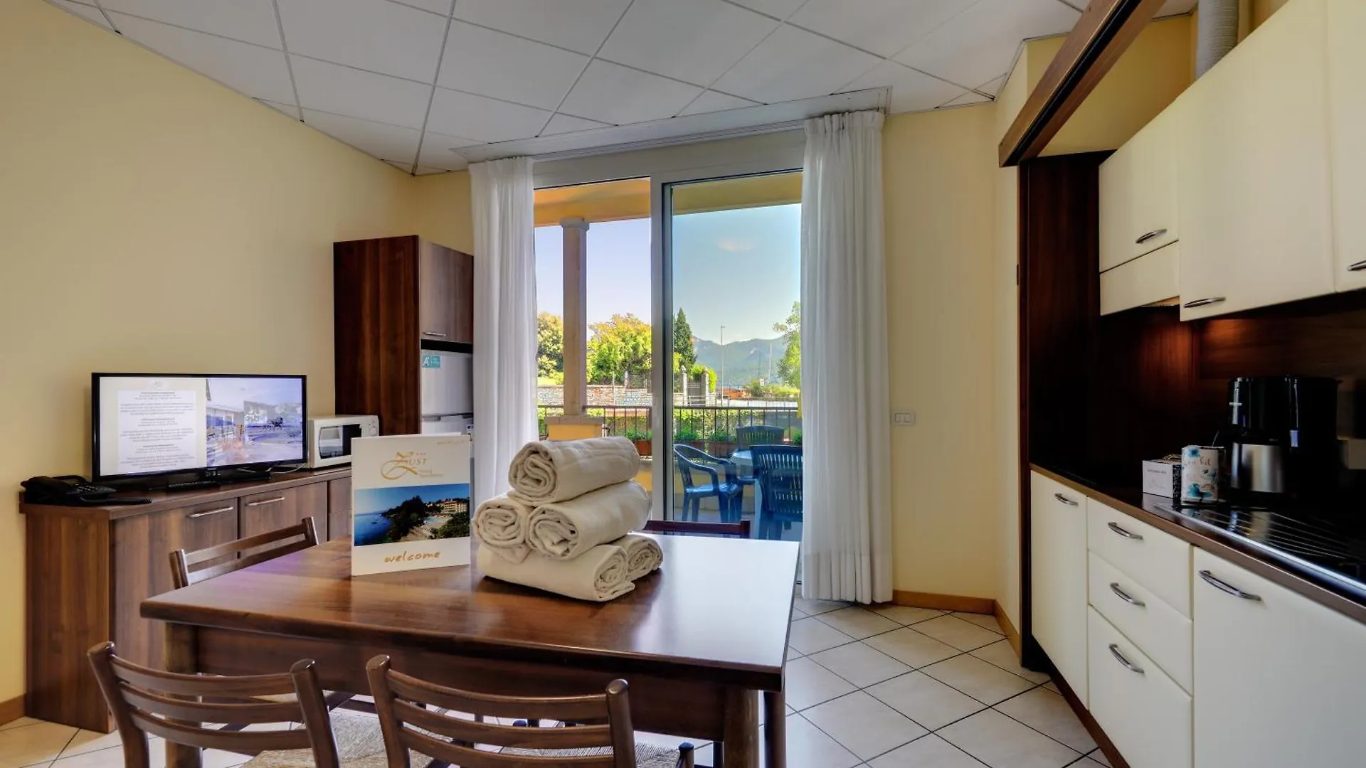 Hotel Residence Zust Вербания Италия